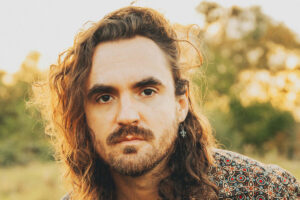 A headshot of a man.